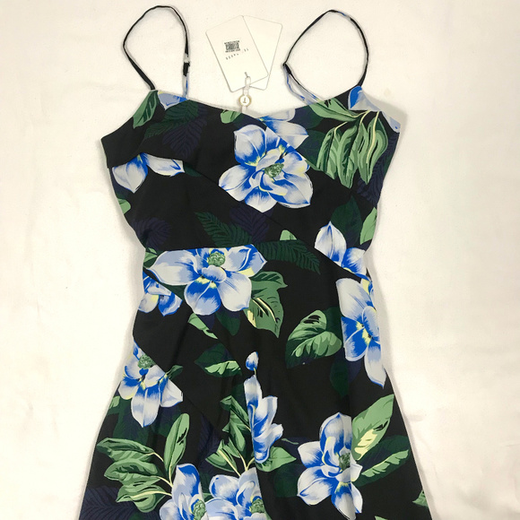 New Ted Baker fluted asymmetrical Floral dress - Picture 3 of 8